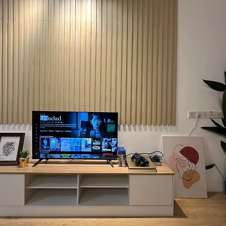 Вілла Demuji 4Br 10Pax 3Min To Ecm Kcm, Ps4 Куантан Екстер'єр фото