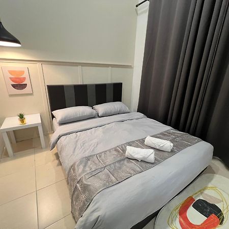 Вілла Demuji 4Br 10Pax 3Min To Ecm Kcm, Ps4 Куантан Екстер'єр фото